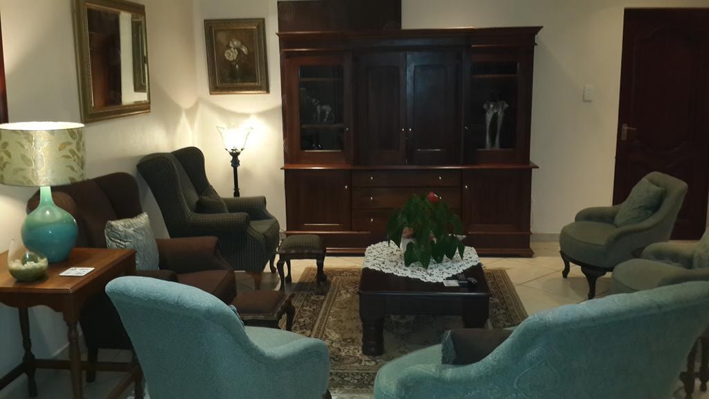Magaliqua Guest House Noordheuwel Szoba fotó