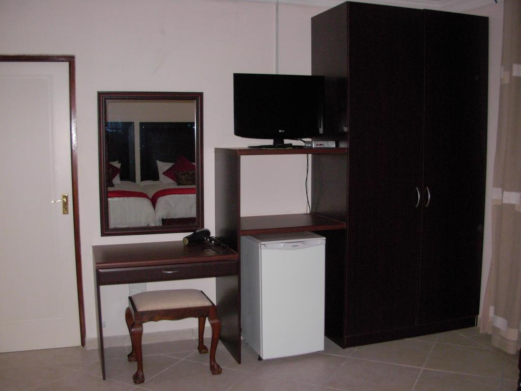 Magaliqua Guest House Noordheuwel Szoba fotó