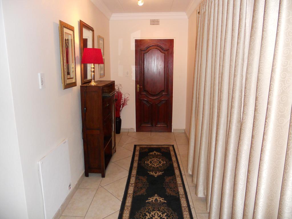 Magaliqua Guest House Noordheuwel Szoba fotó